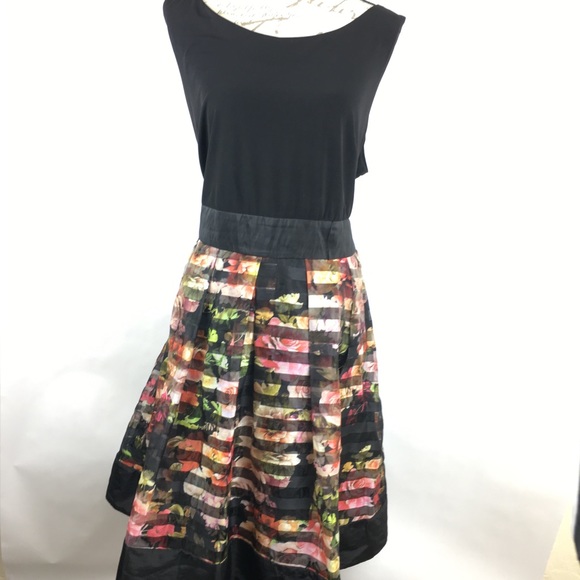 Dresses & Skirts - Size 18 Formal Prom Style Printed Floral Dress